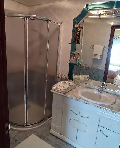 Piso Estacion Termal Garaje Y Aire Acondicionado * Ourense